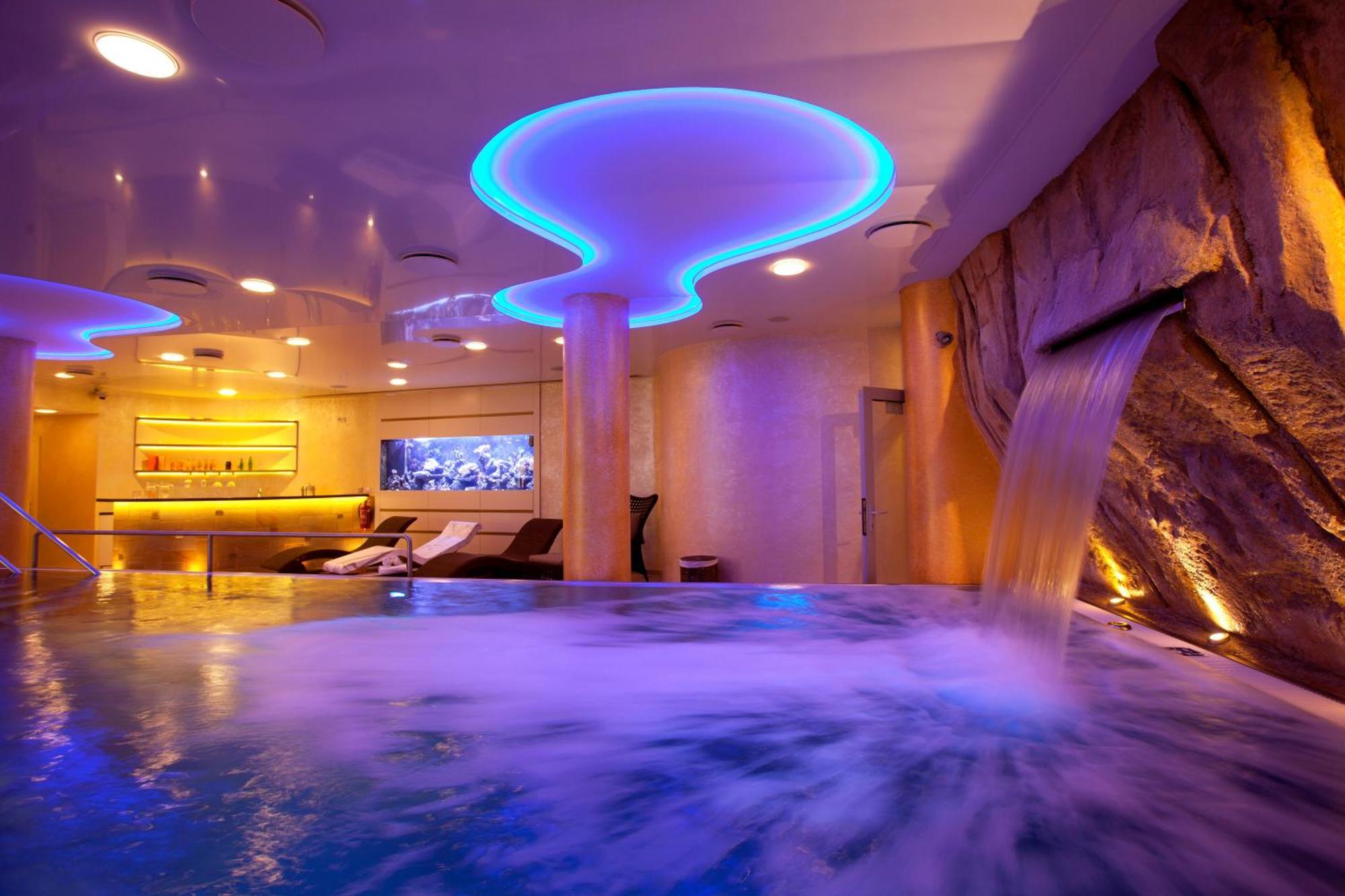 Hotel Ambiente Wellness & Spa Karlovy Vary Exterior foto
