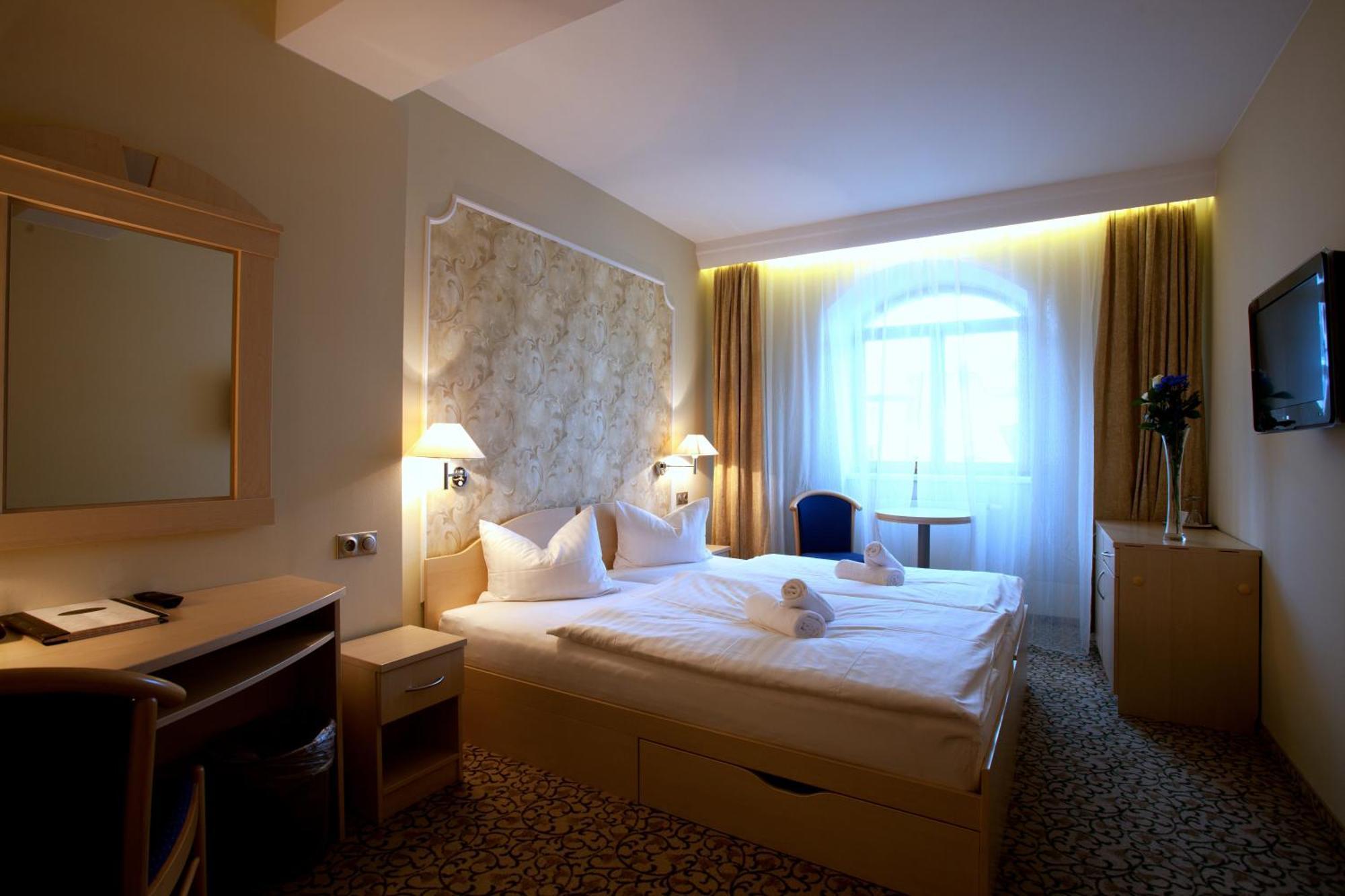 Hotel Ambiente Wellness & Spa Karlovy Vary Exterior foto