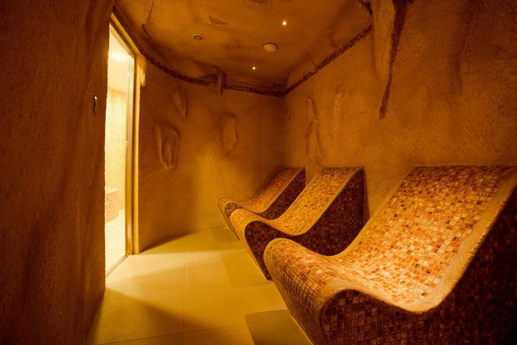 Hotel Ambiente Wellness & Spa Karlovy Vary Exterior foto